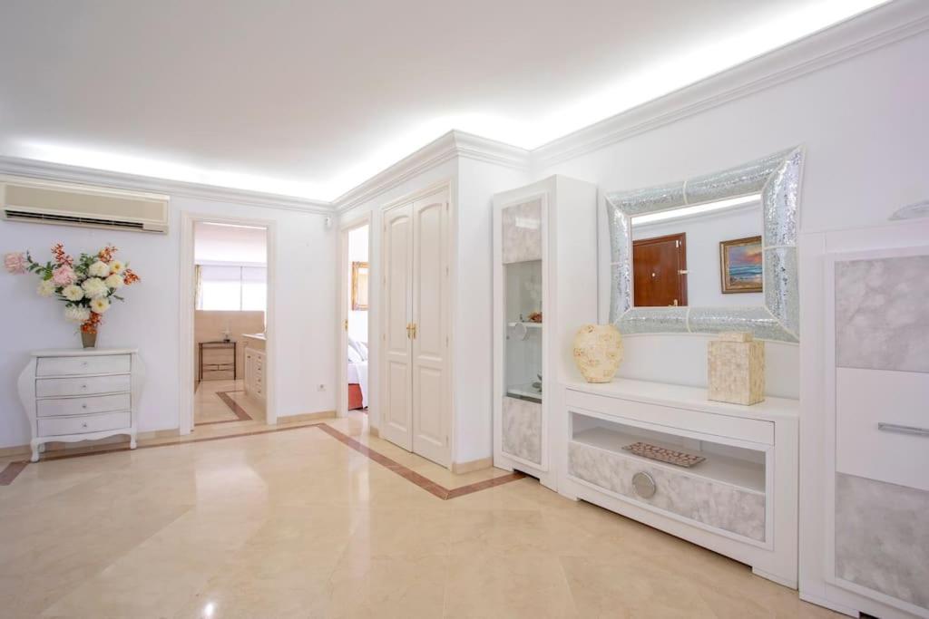 Estepona Luxury Seafront Penthouse With Parking Extérieur photo