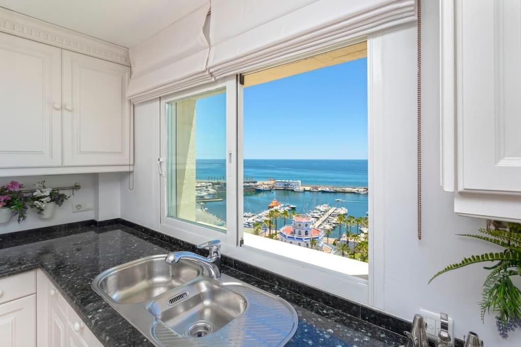 Estepona Luxury Seafront Penthouse With Parking Extérieur photo
