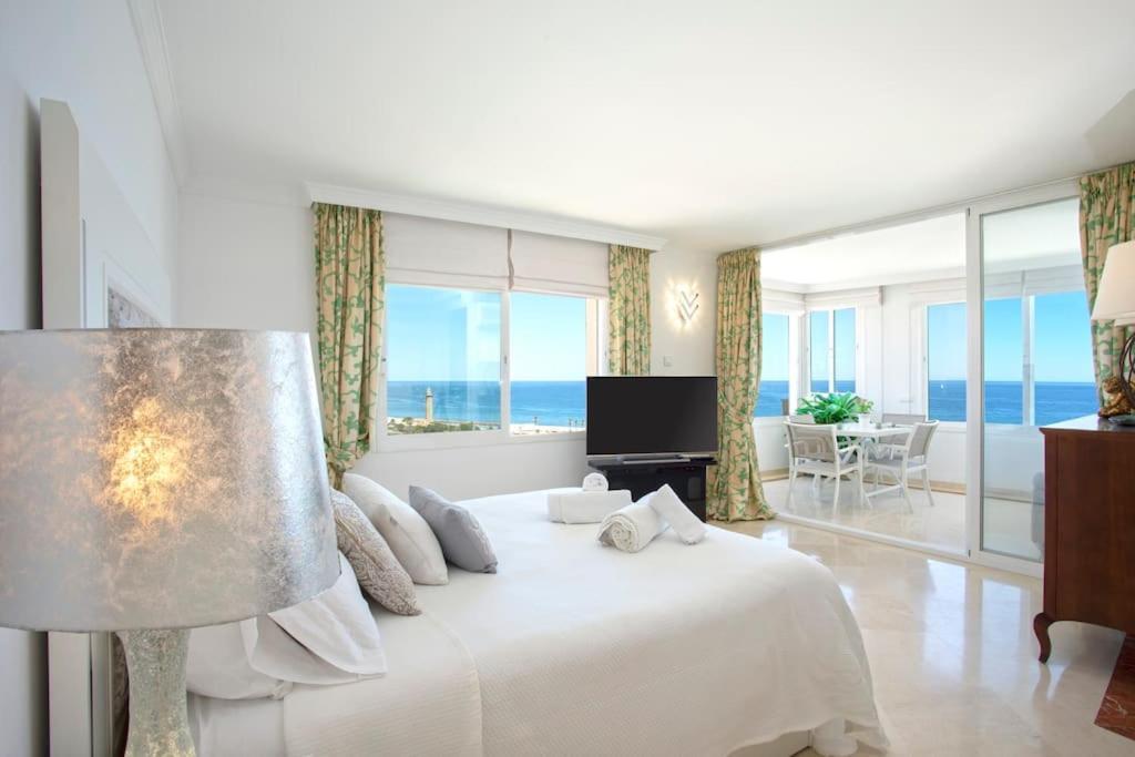 Estepona Luxury Seafront Penthouse With Parking Extérieur photo